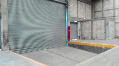 Renta de bodega de 840 m2 en Boulevard Aeropuerto