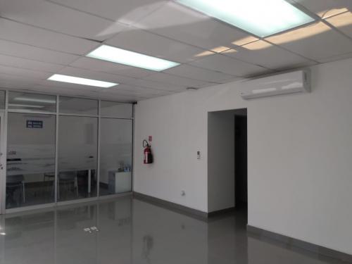 bodega de 1276 m2 en parque Martel Santa Catarina