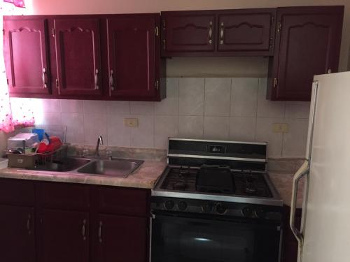 OPORTUNIDAD!! RENTO CASA AMUEBLADA EN MONTERREY A 15 MIN U