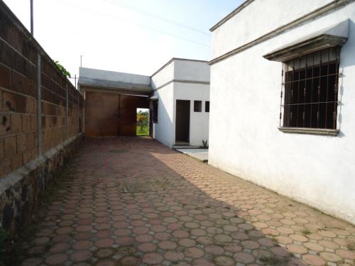Terreno plano con preciosa vista, construcci�n. Tlayacapan