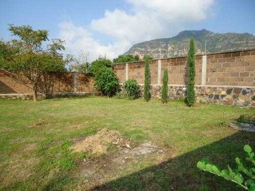 Terreno plano con preciosa vista, construcci�n. Tlayacapan
