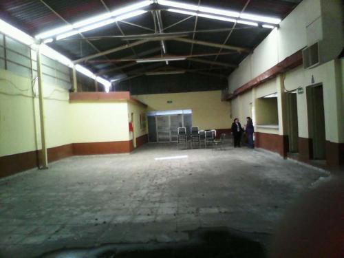 BODEGA EN SAN NICOL�S. EXCELENTE OPORTUNIDAD.